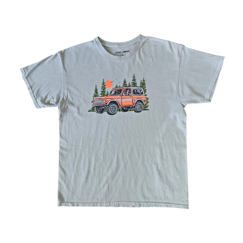 Sam Larson Bronco Graphic T-Shirt Size Medium Green Vintage Style 100% Cotton
